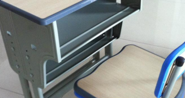 学生课桌椅标准尺寸