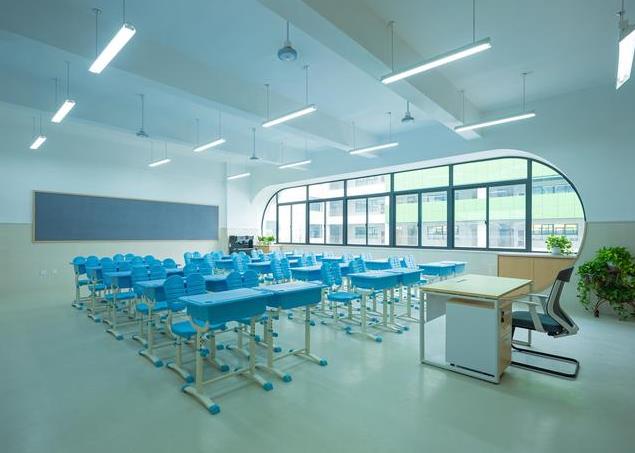 塑钢学生课桌椅有什么特点？有甲醛吗？