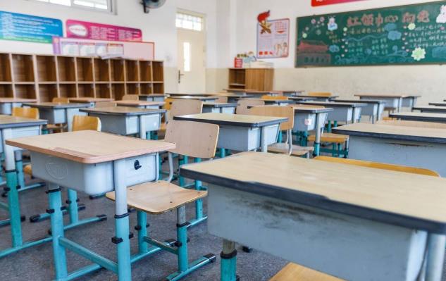 升降学生课桌椅的重要性